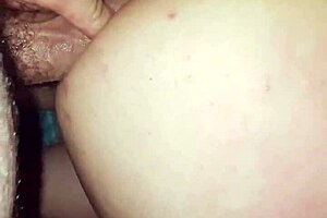 Amateur Mexicana has her asshole stretched