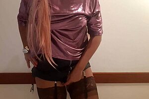 A mature woman masturbating hotel room solo session