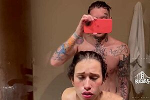 Colombian babe on big ass gets creampied in the bathroom