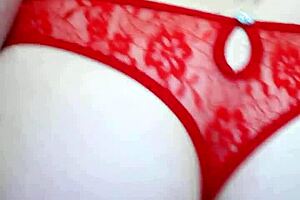 A red haired babe’s sensual solo session
