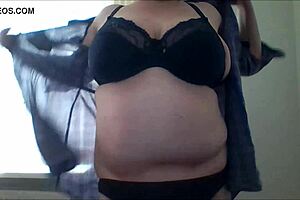 BBW with big lovely breasts for amateurs – teasing and intimacy