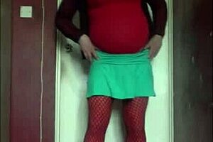Instead of using a dildo for his bisexual crossdressing pleasure, Mark Wright can now get it from real cock