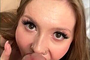 College girl Violet Cox liked a huge cock in an open rummage
