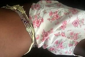 How a milfing mom gets naughty giving a stranger full sexual experience by finger her wet pussy