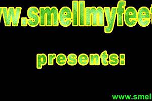 Girls with pretty feet and toes