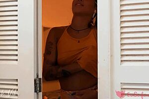 Sobrinha Safada Teases with Naughty Charm