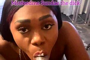 Indulge in a decadent caramel and chocolate sundae delight with ebony flavors