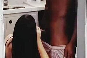 I convinced my girlfriends to suck my cock while my friend watched