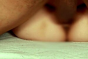 I lov fucking my shaved pussy houswife