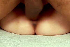 I lov fucking my shaved pussy houswife