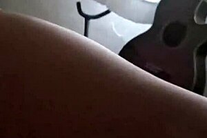 Hey, I secretly recorded my curvy stepsister and slipped my hand into her panties 😏