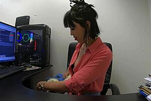 Sayuri Sakai's intense assfucking debut