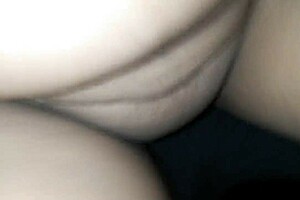 Fazendo anal com a coroa milf