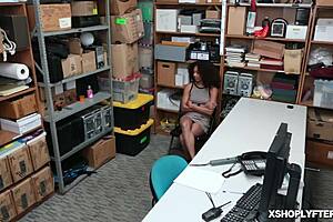 Lp officer fucks nia nixon's pussy doggystyle