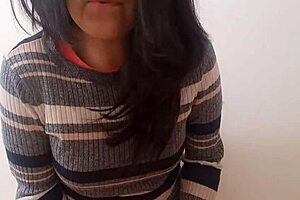 Latina Masturbating in Public!