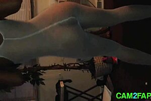 An ebony amateur flashes her ass freely in this black porn video.