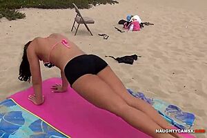 Beautiful big booty girls in funny amateur fitness videos