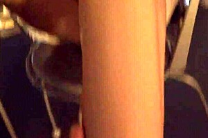 marley brinx hooks up with amateur friend for intimate pussy eating in hotel room