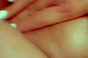 Mommy, why are you fingering your shaved pussy with toys at home?