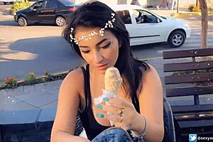 safada gozando em publico com brinquedo interativo public female orgasm interactive toy girl with remote vibe outside