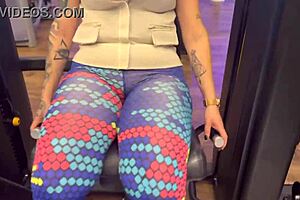 i sat on his dick riding the bike and showed my pussy and got so excited at the gym