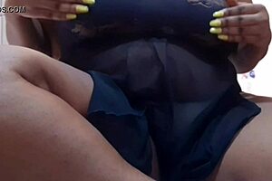 Amateur BBW Teases Nipples