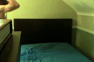 i am enjoying amateur bareback fucking with cum and sucking