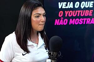 This amateur video is Novinha providing a blowjob