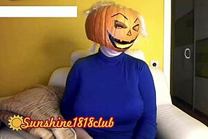 Happy halloween, pervs! Big boobs in pumpkin cam on 10 31.