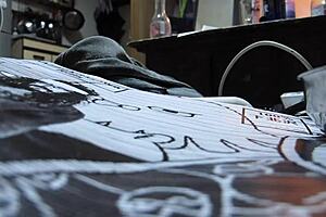 Sexy japanese girl gives blowjob