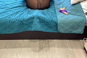 solomasturbation and orgasm MILF in pantyhose