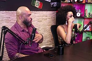 lady snow tells guy to lick her ass 😏