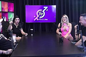 girlfriend gives ass in motel group scene