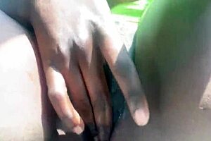 Elizabeth Uses 7-Inch Dildo in Lagos Traffic