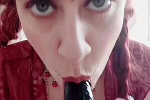 Argentine Redhead Shyyfxx Demands Cum For Halloween Favors