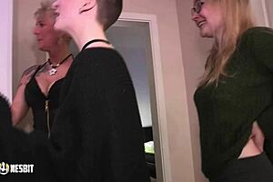 girls orgasm in sauna threesome pussy play