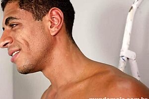 Bricklayer's 25cm Dick Sucked And Ridden Bareback In Interracial Gay Encounter