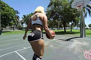 Sports Girl Nina Kayy Rides Big Cock