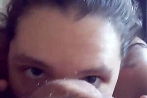 I love eating ass and sucking dick like a slutty petite amateur