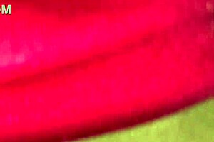 Balada pumb de vestidinho curtinho arrastei um boy pro carro e transamos gostoso