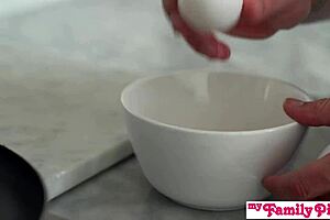 Minxx Marii Chooses Morning Coffee Over Sex