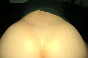 Amateur couple go doggy style and ass shake