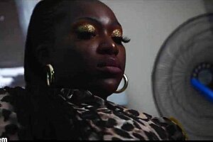 xoli mfeka and darkberry getting wet with sloppy dildo