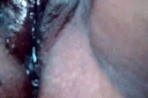 Hey, check this pretty pussy 😏