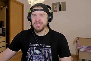 Secret deleted scene from wonder woman comic adventures