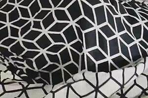 voyeur discovers her masturbating and cums in wet pussy