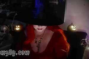 i'm a wicked witch chatting with fans on cam