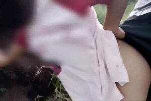 filipina quickie turns risky during wild outdoor hike