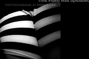 Look at that thicc white girl's curvy ass!