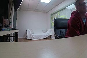 Gypsy girl giving fan oral POV in reality scene